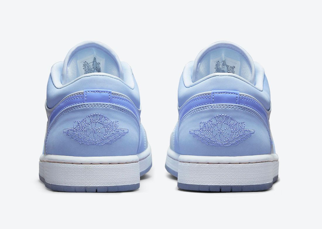 Air Jordan 1 Low SE Mighty Swooshers