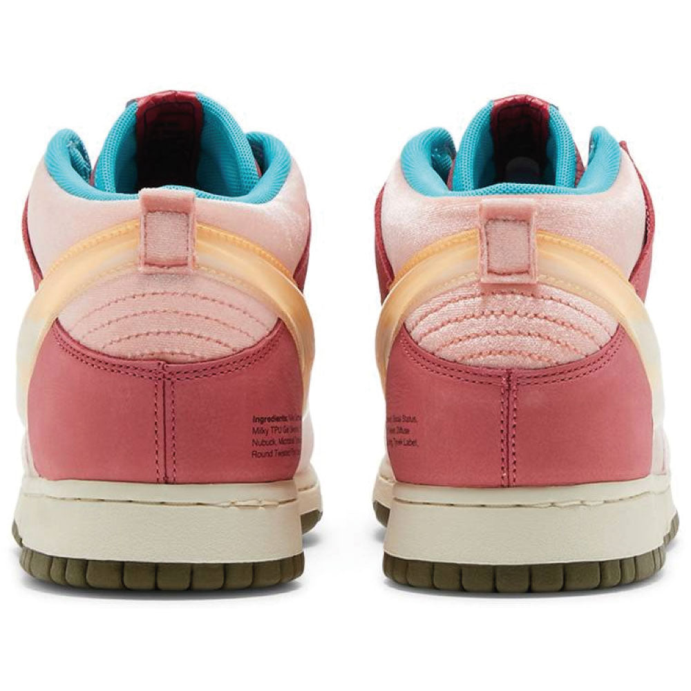 Social Status x Dunk Mid Strawberry Milk