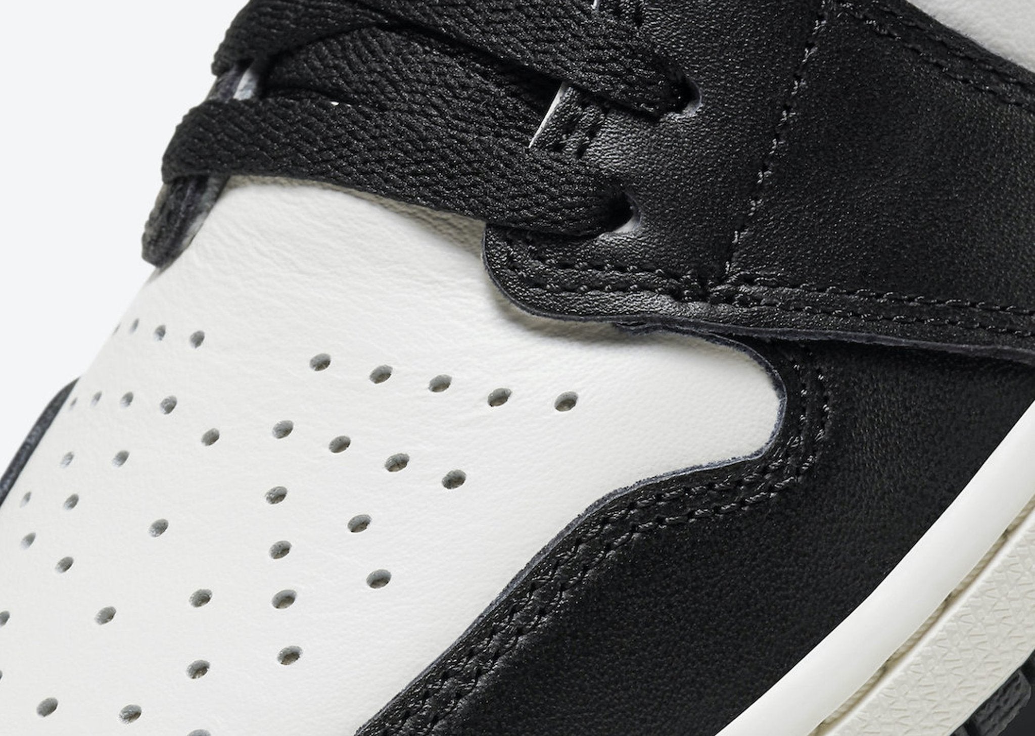 Air Jordan 1 High Retro Dark Mocha