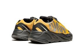 Yeezy Boost 700 MNVN Honey Flux