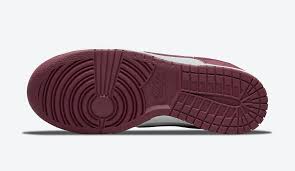 Nike Dunk Low Bordeaux Womens